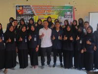 Jurnalistik SMAPTA bersama pemred radar mandalika